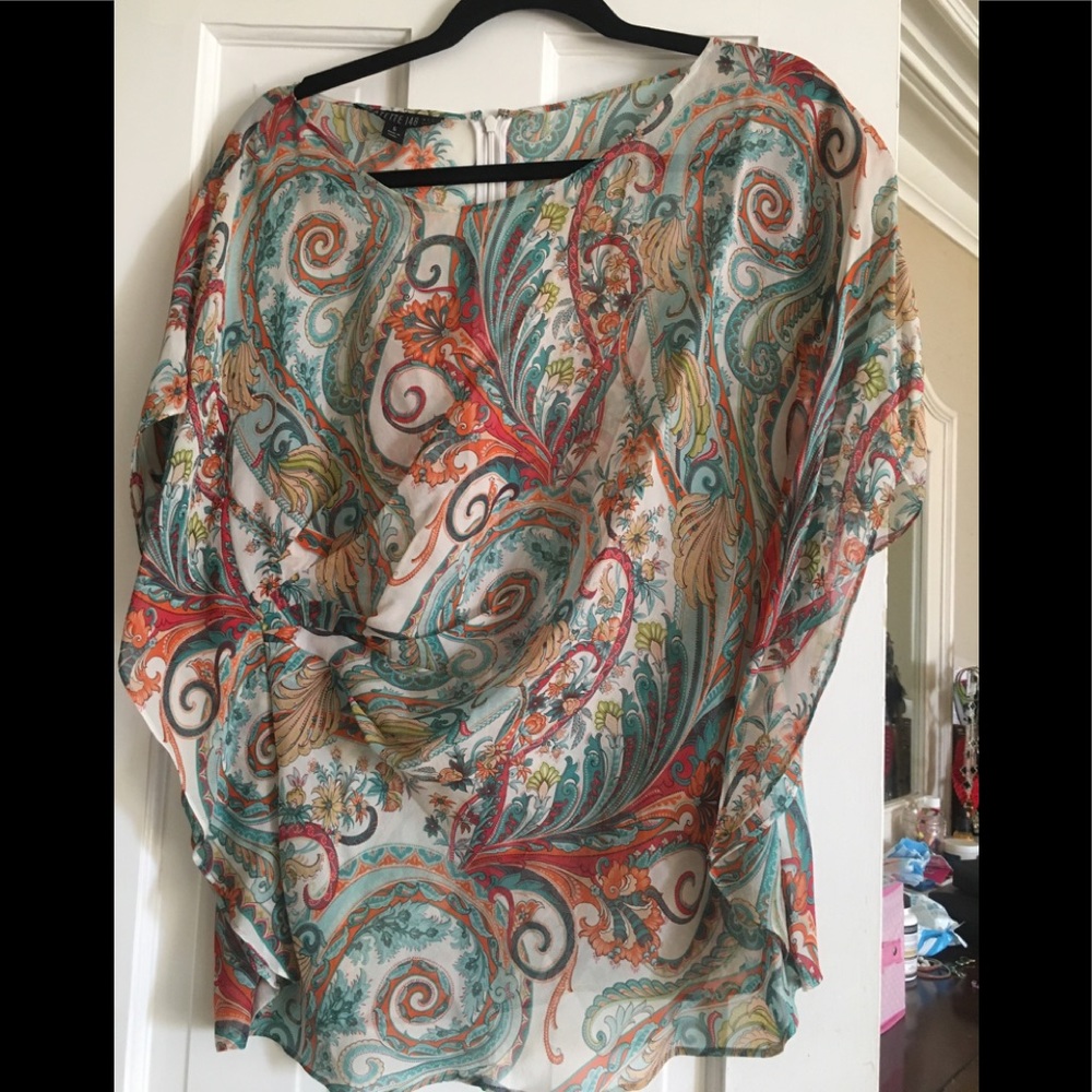 Lafayette 148 size 6 silk paisley top with zipper